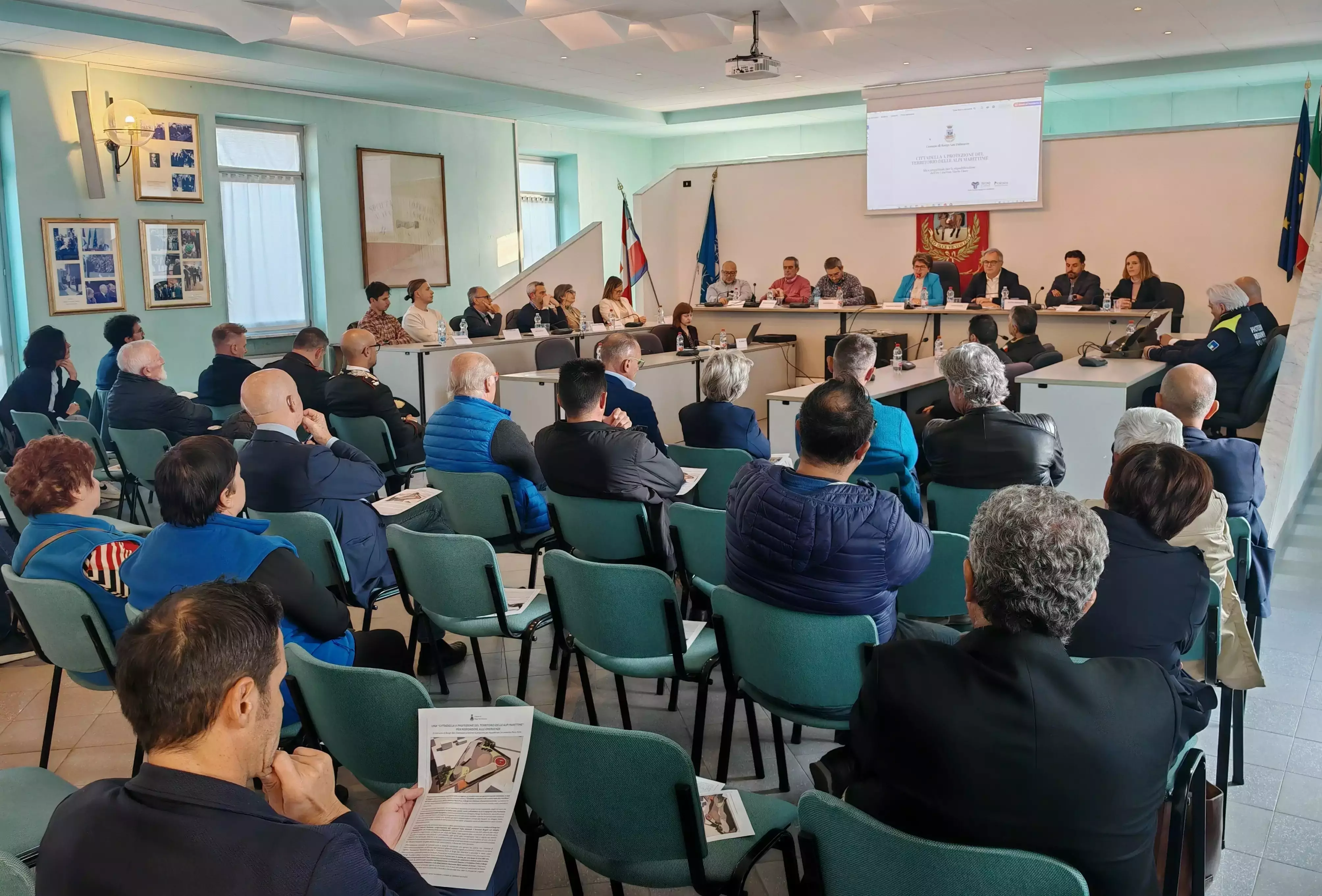 Un momento dell'incontro pubblico di presentazione del progetto