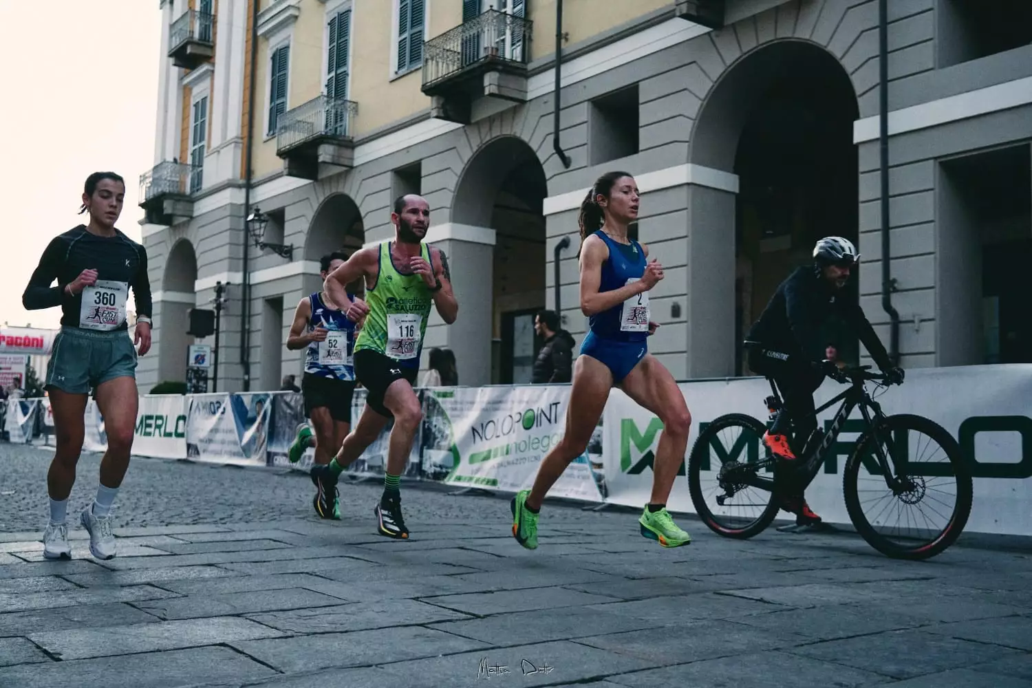 Anna Arnaudo (dx) durante una competizione - Foto Mattia Dutto
